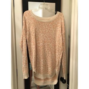 Long sleeve Pink leopard sweater!